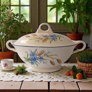 Candle Light American Limoges Covered Vegetable Dish Bowl Golden Wheat Vintage‎